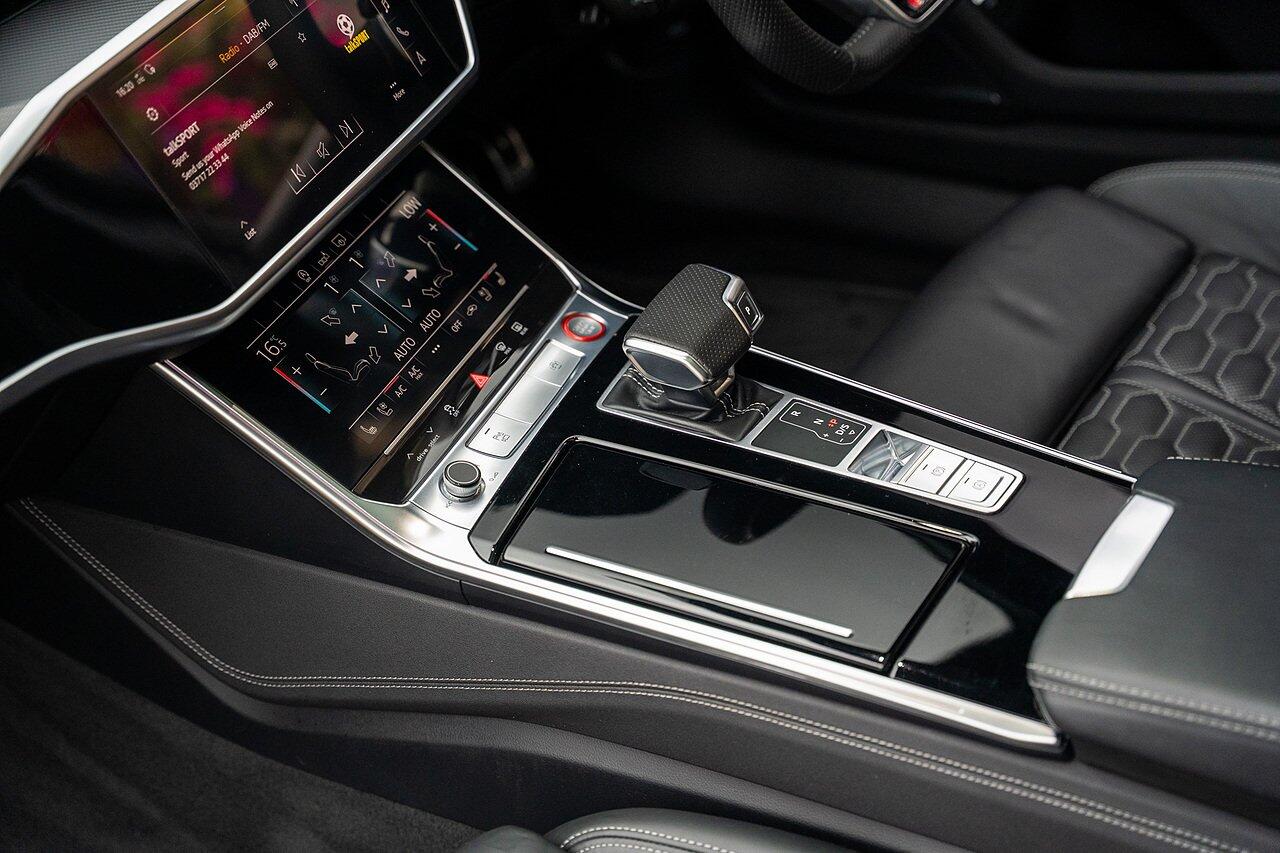 Audi RS6 view 72
