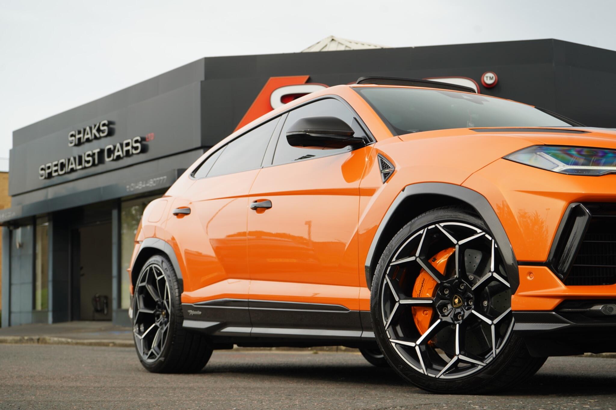 Lamborghini Urus view 39