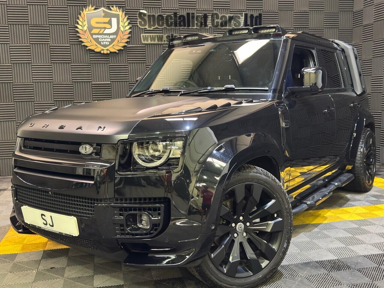 Land Rover Defender 110 view 23