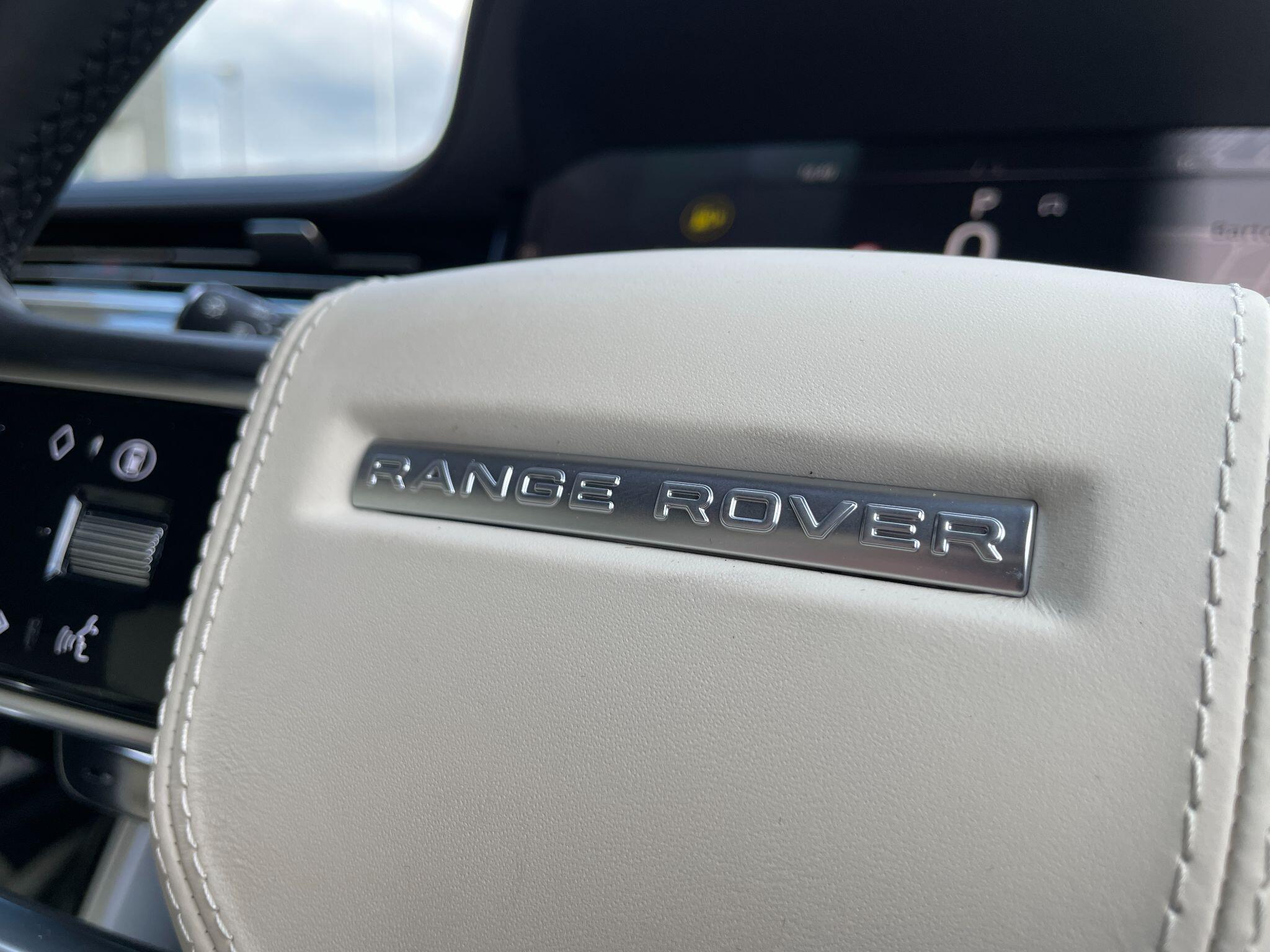 Land Rover Range Rover view 34