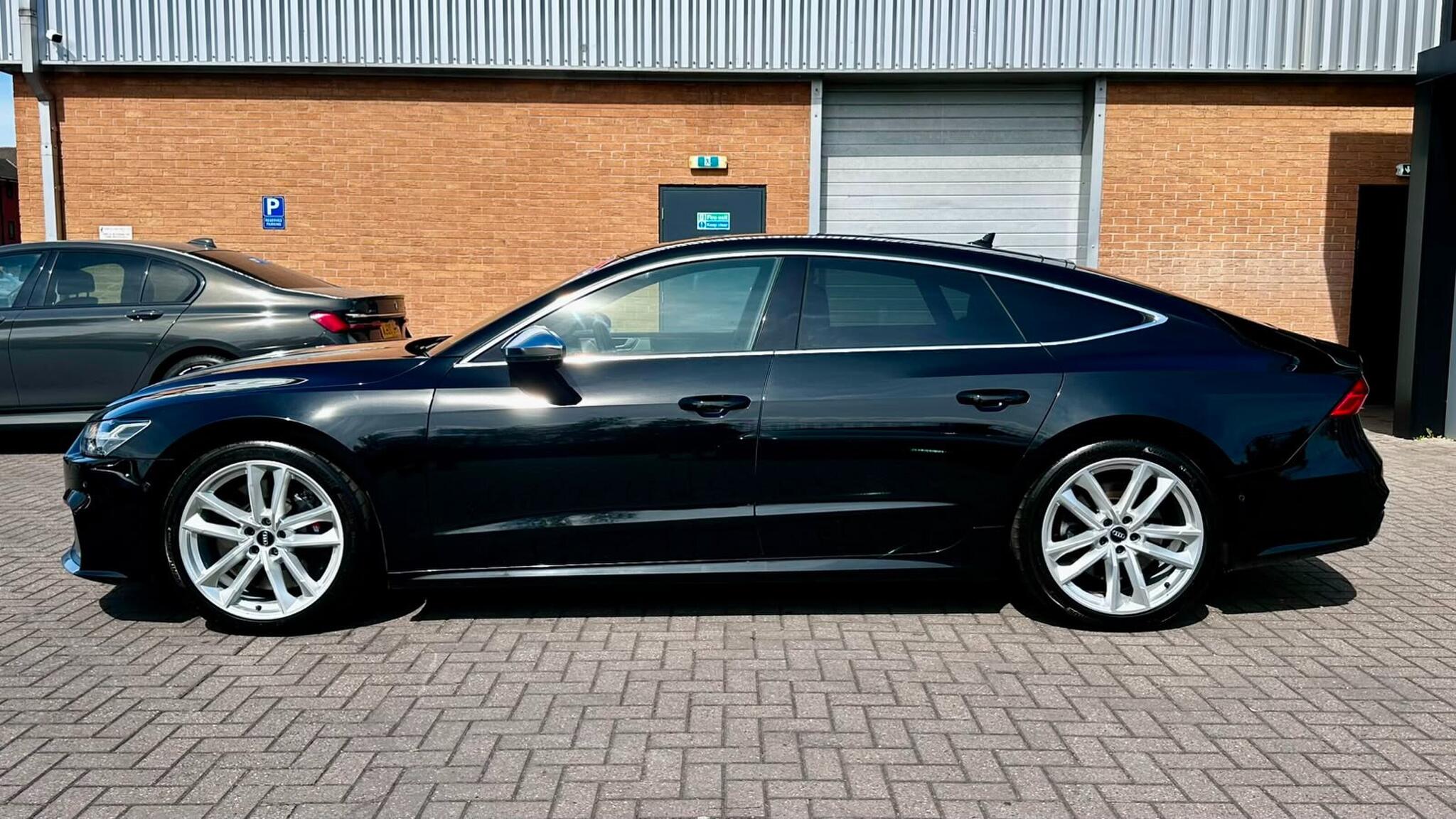 Audi Audi S7 view 9
