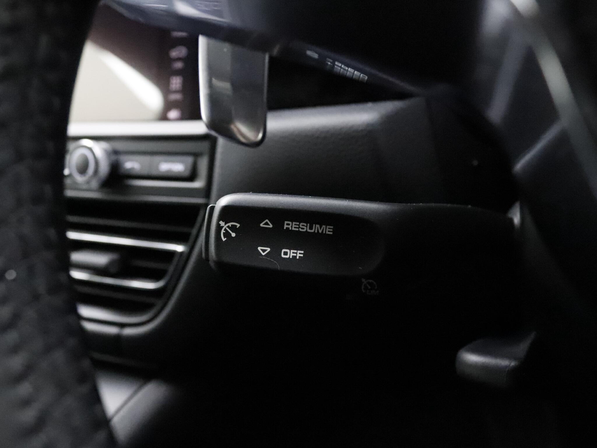 Porsche Macan view 32