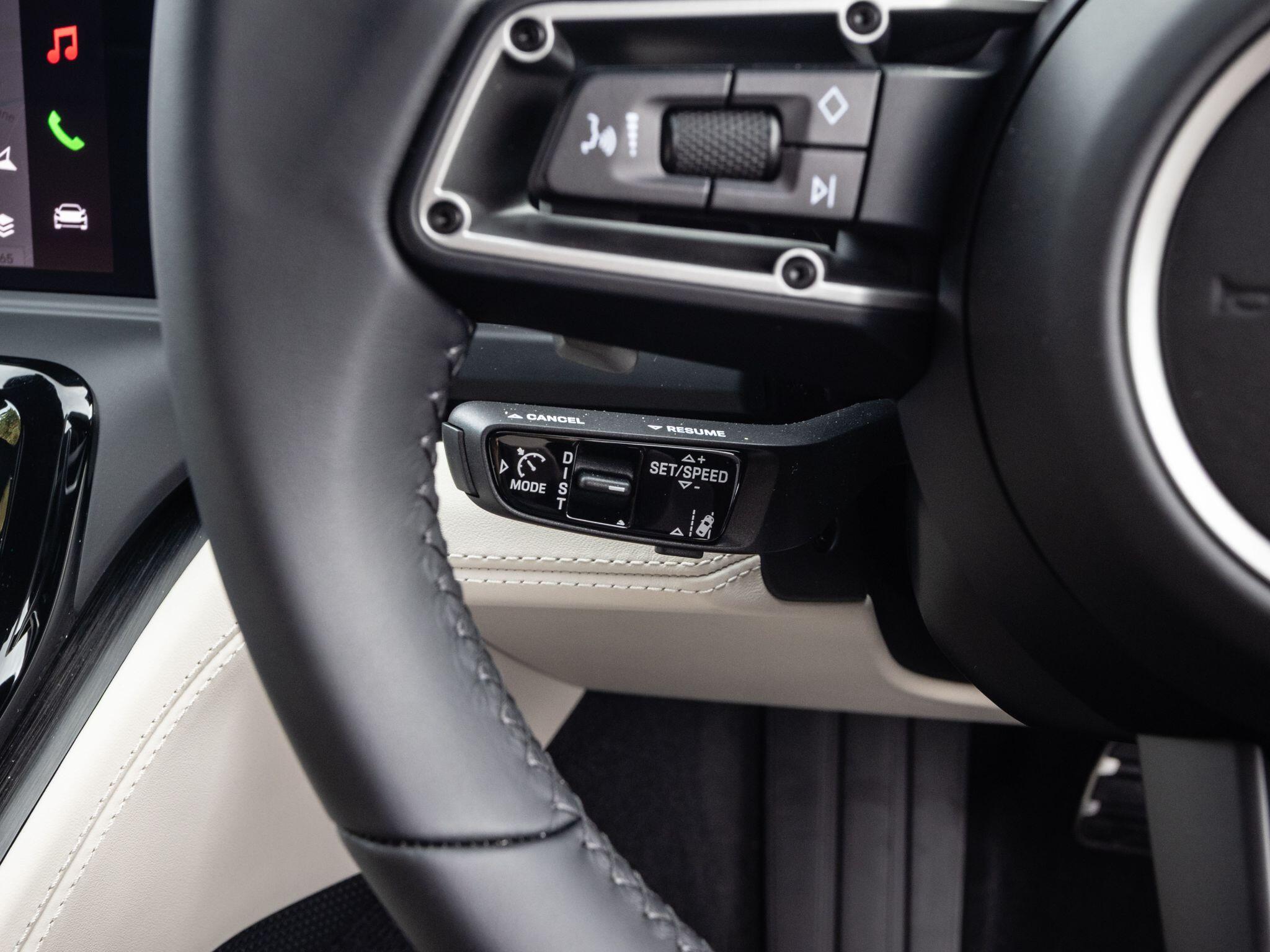 Porsche Panamera view 12