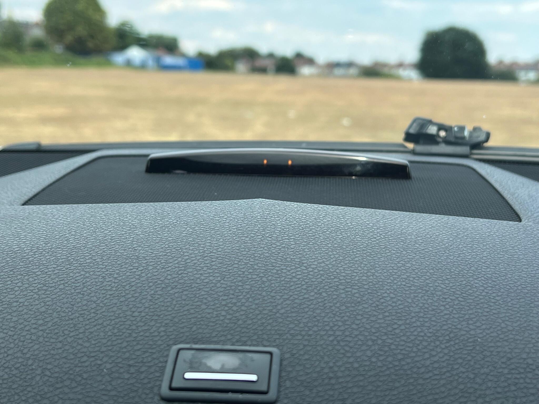 Mercedes-Benz C-Class view 38