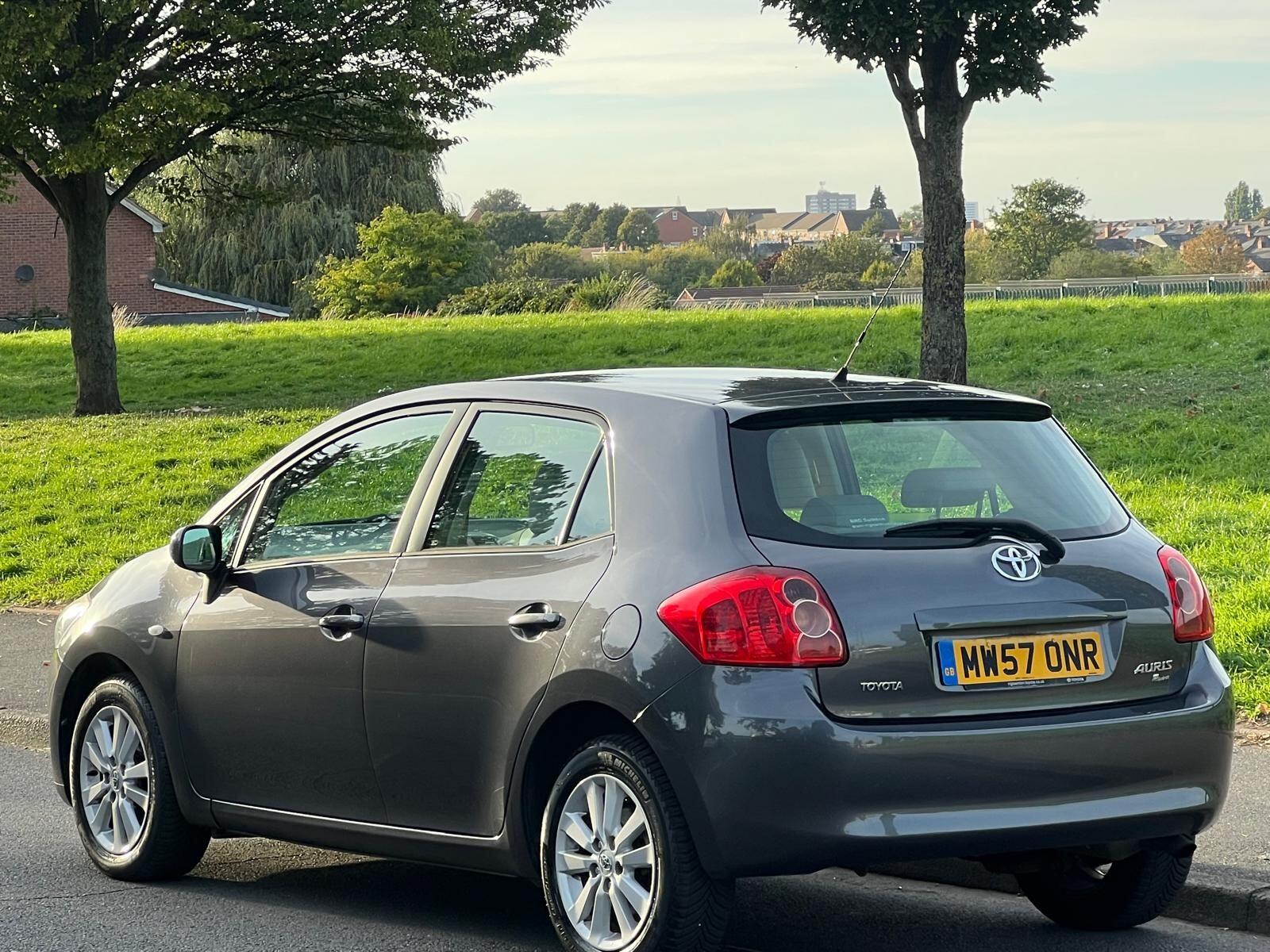 Toyota Auris view 11