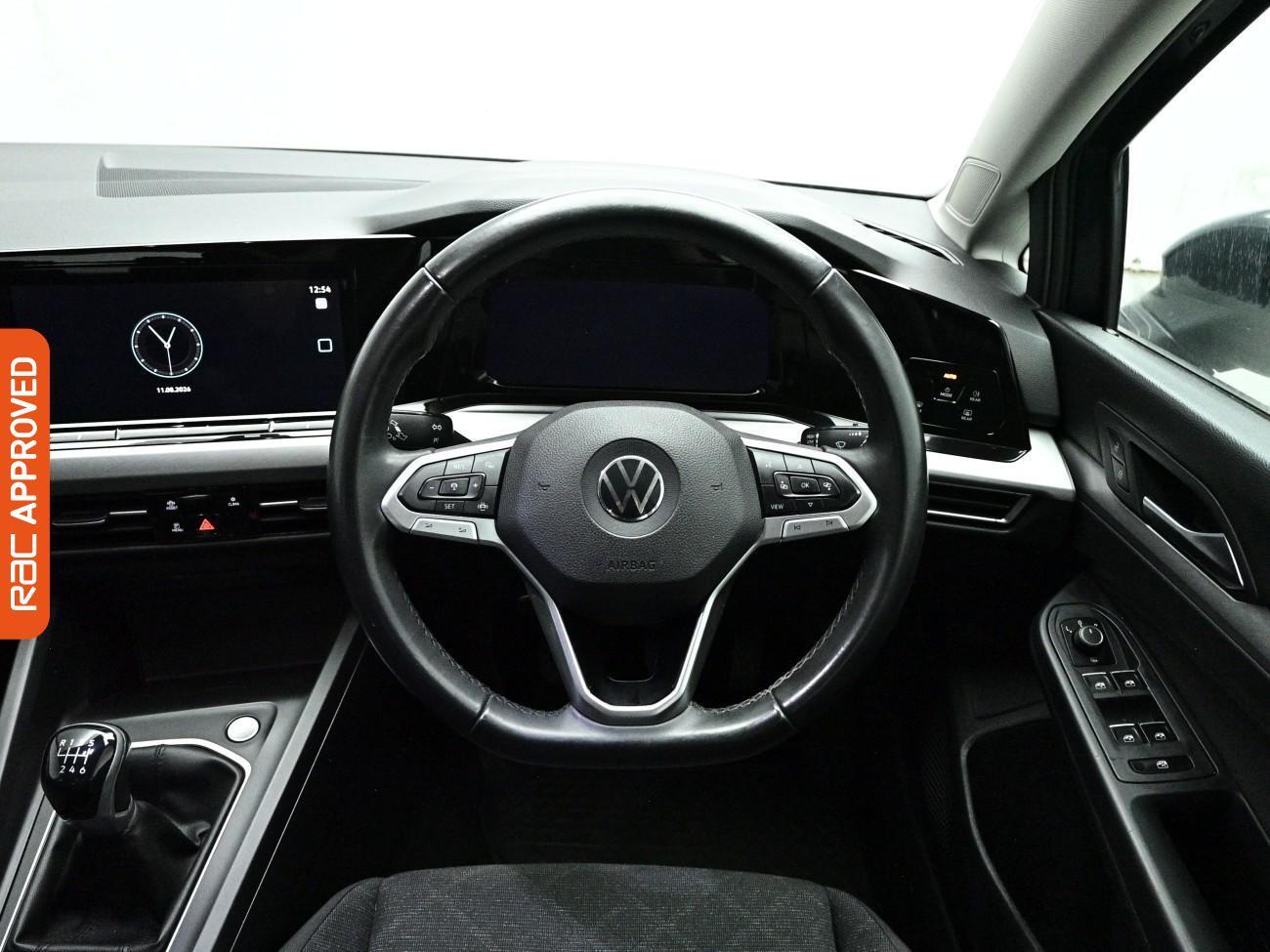 Volkswagen Golf view 9