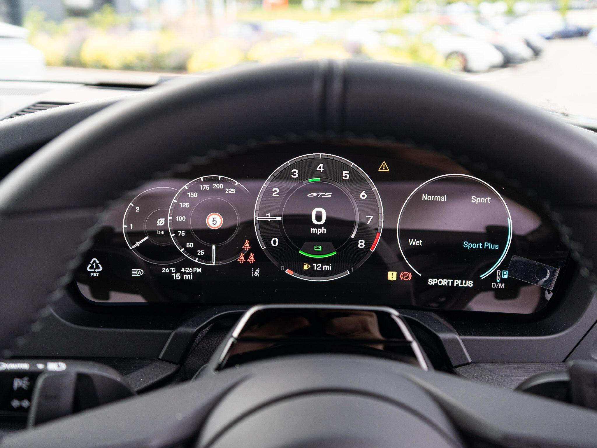 Porsche 911 view 42