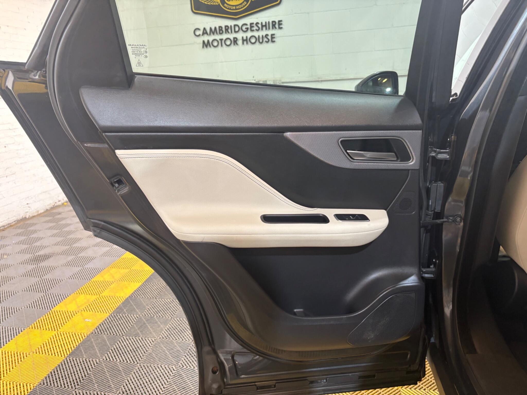 Jaguar F-Pace view 42