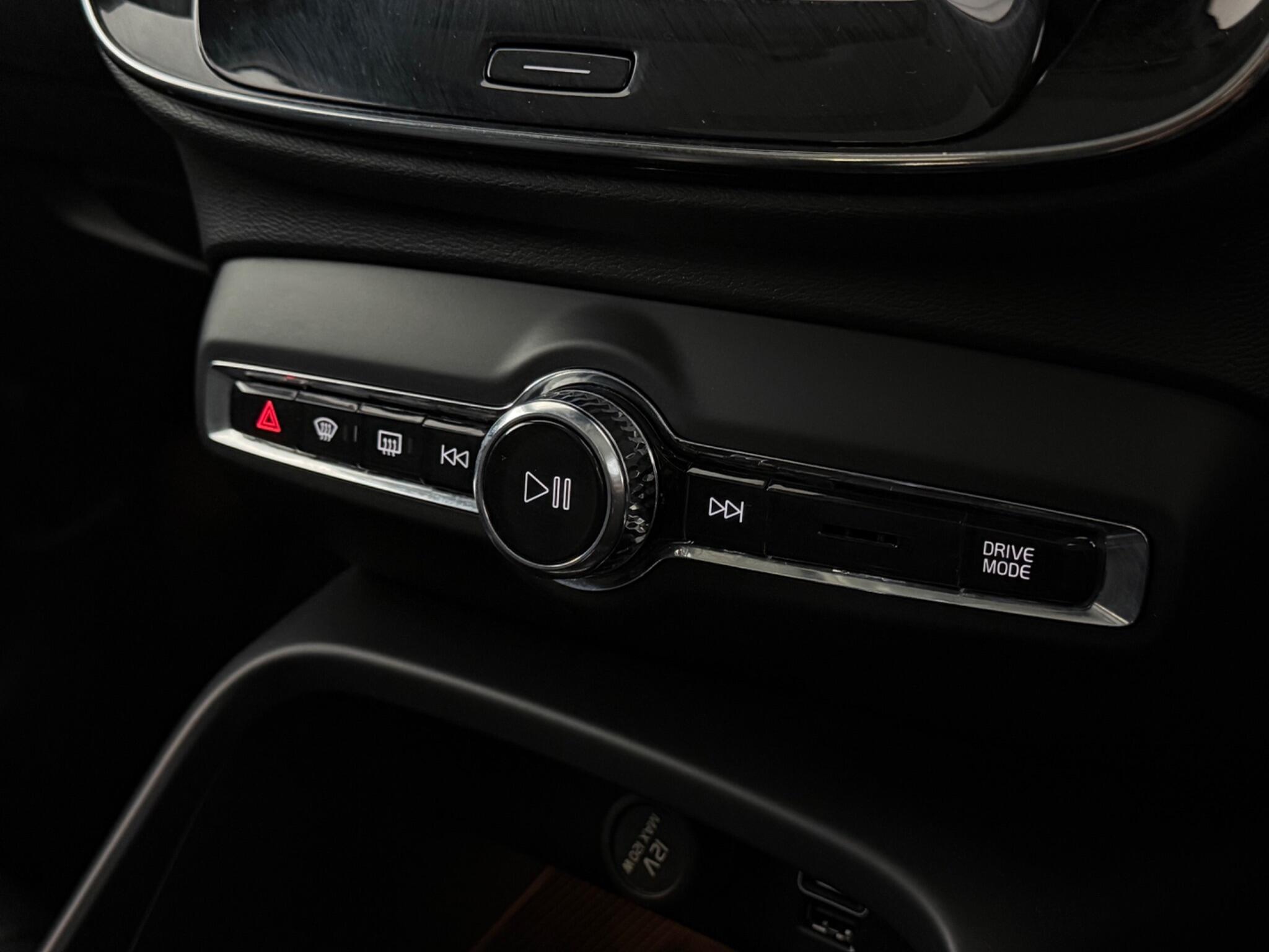Volvo XC40 view 20