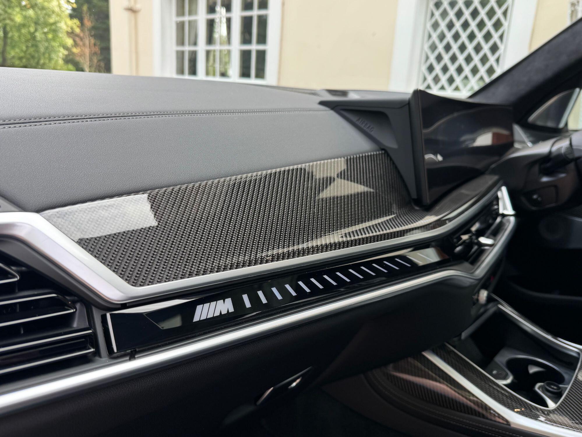 BMW X7 view 27