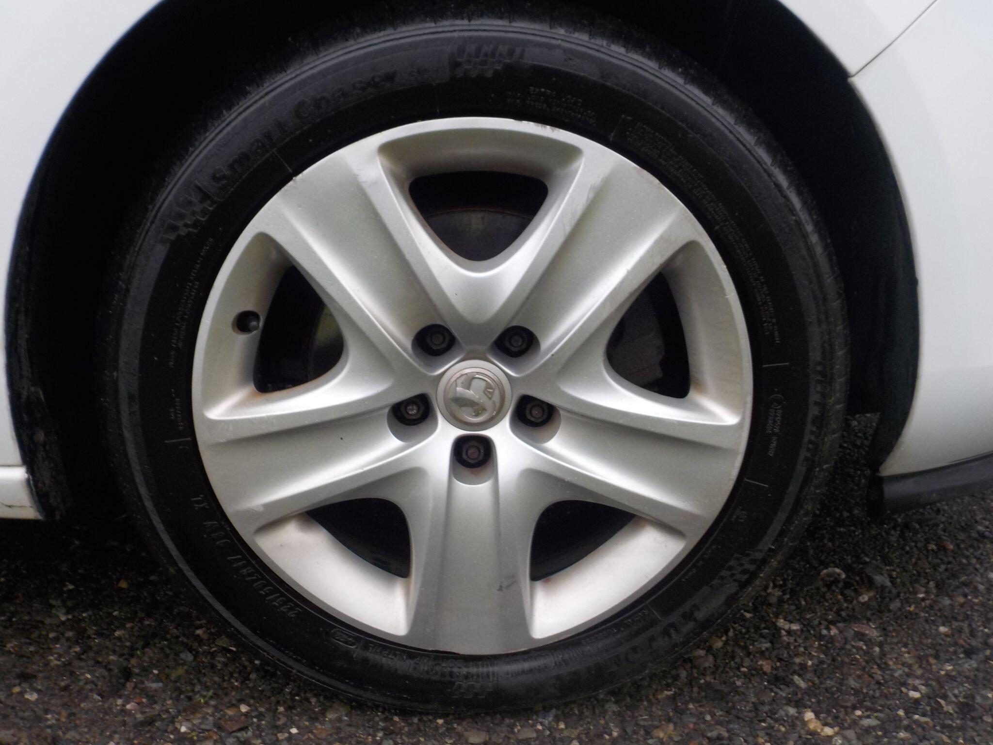 Vauxhall Zafira Tourer 1.8 16V Exclusiv Euro 5 5dr