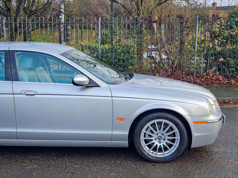 2004 Jaguar S-Type 3.0 V6 SE Plus 4dr • 71,000 miles image 18