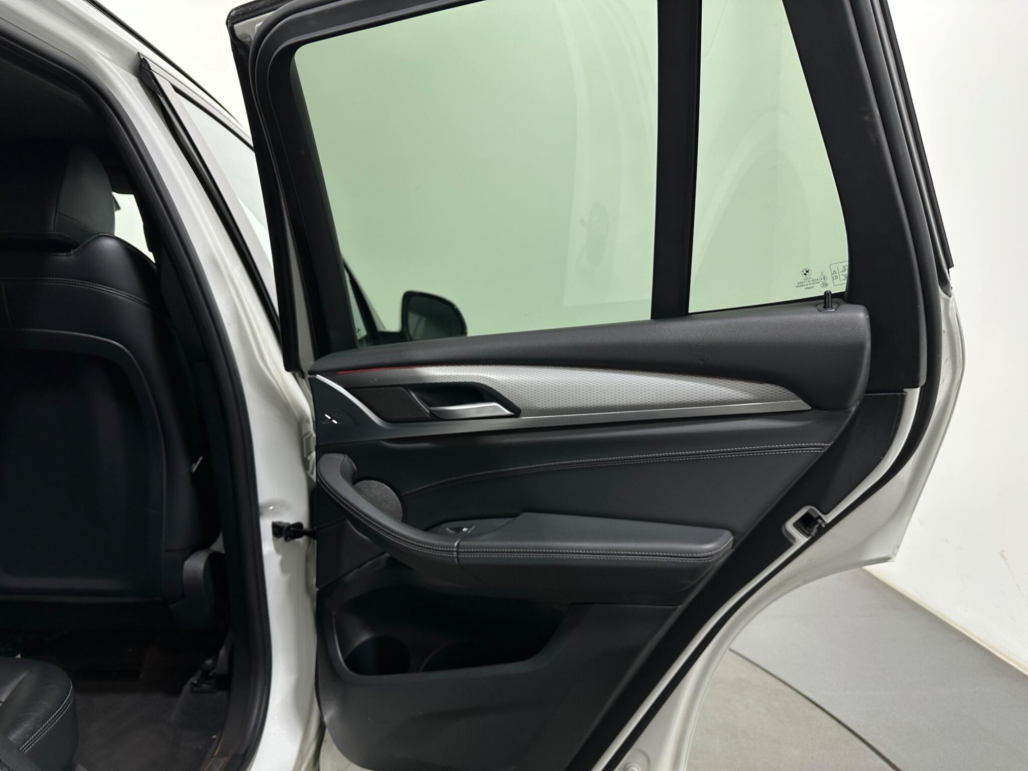 BMW X3 view 43