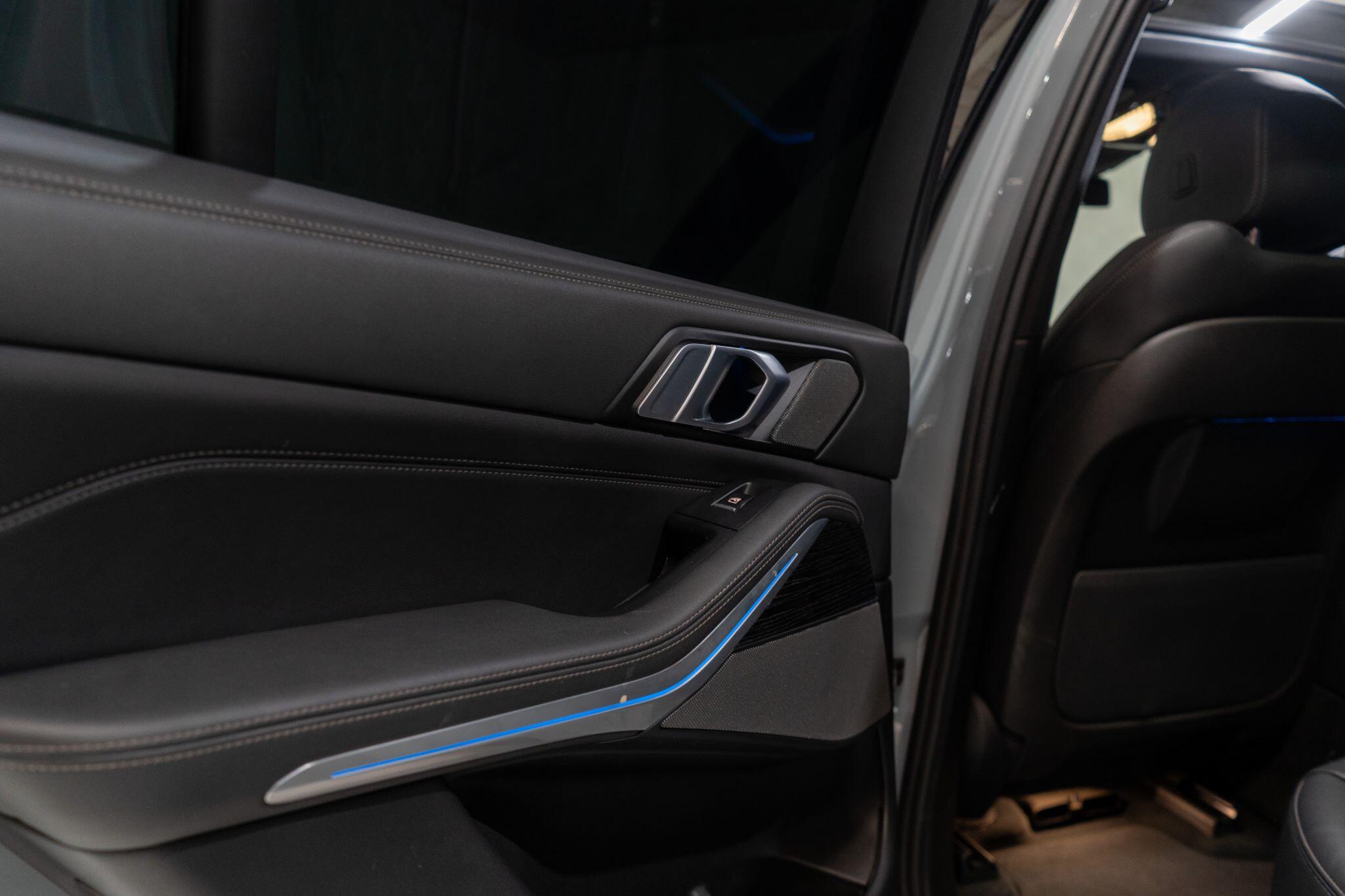 BMW X5 view 41