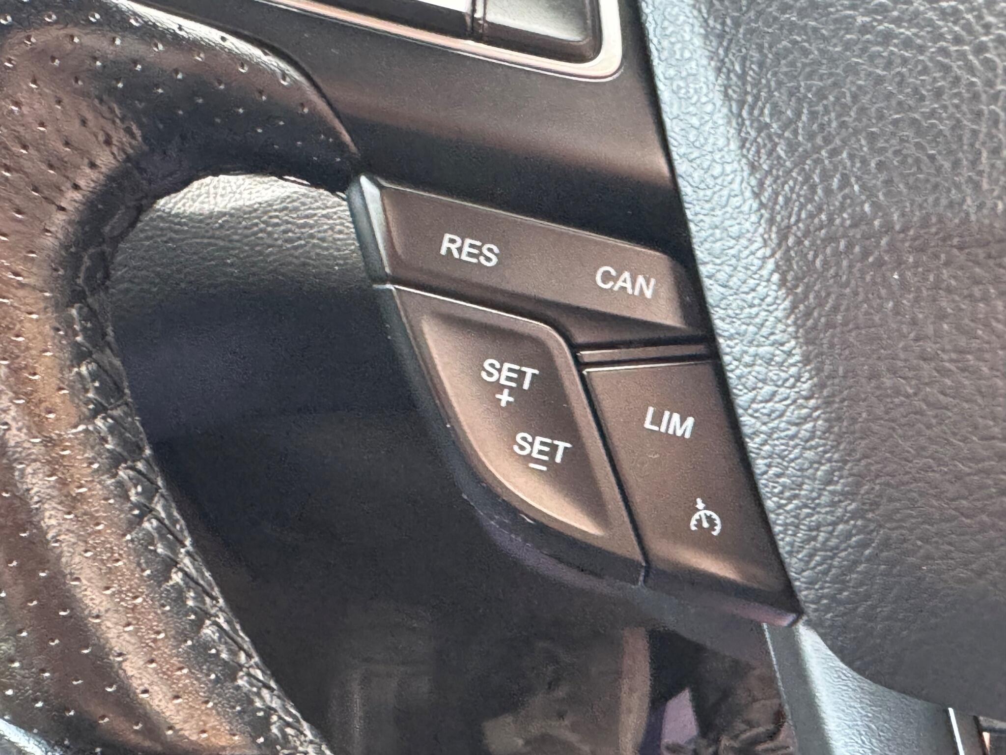 Ford Focus view 20