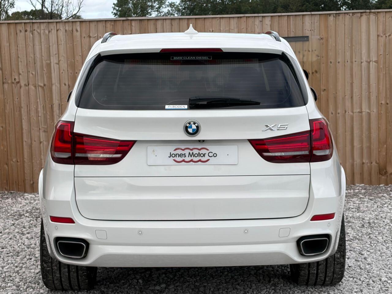BMW X5 view 5