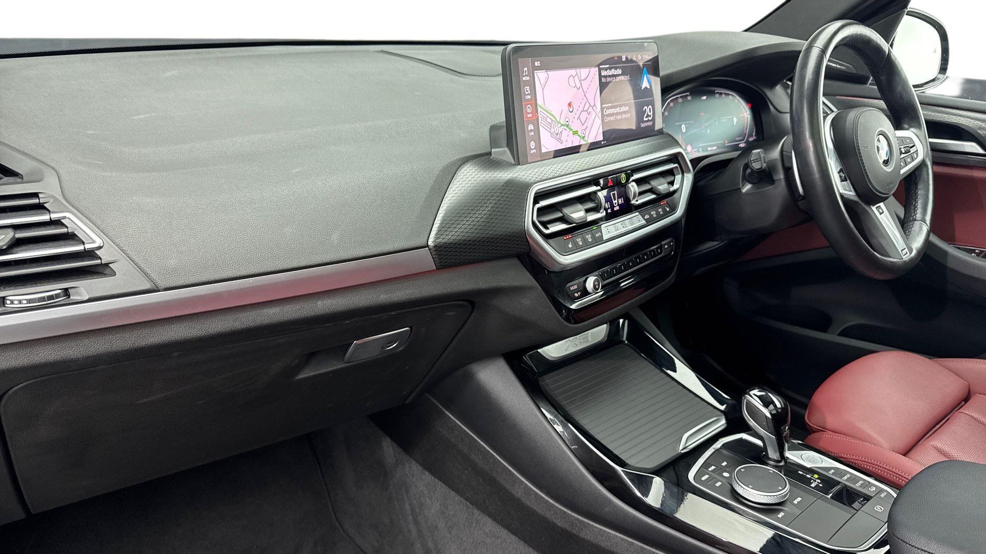 BMW X3 view 7