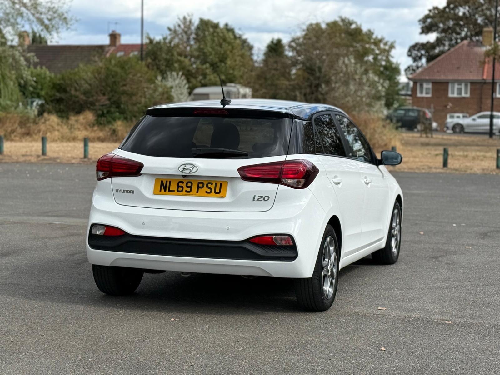 Hyundai i20 view 17