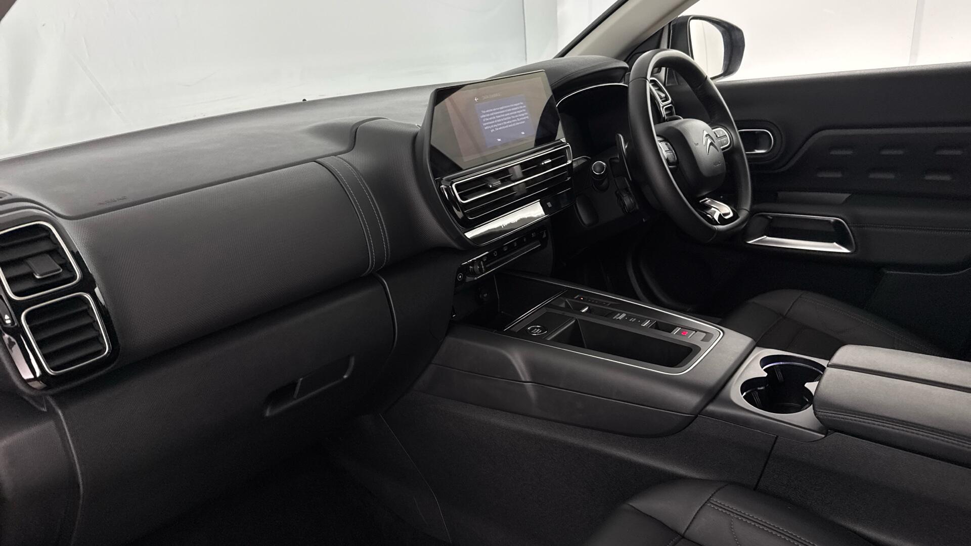 Citroen C5 Aircross view 10