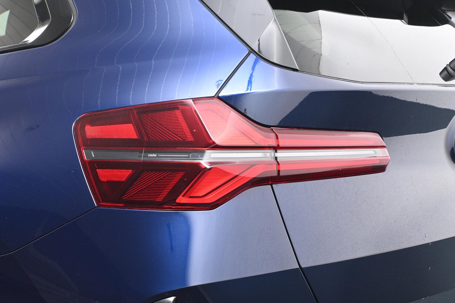 BMW X3 view 21