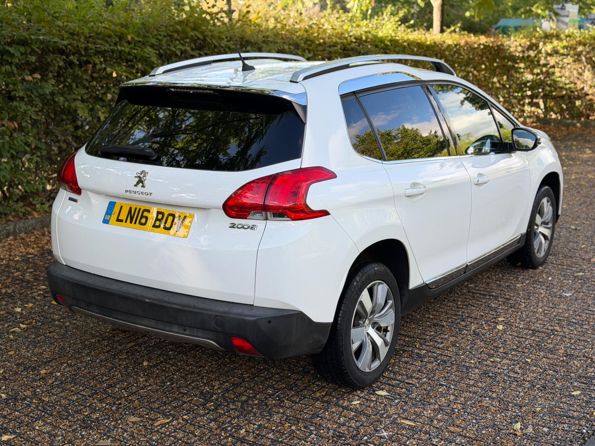 Peugeot 2008 view 33