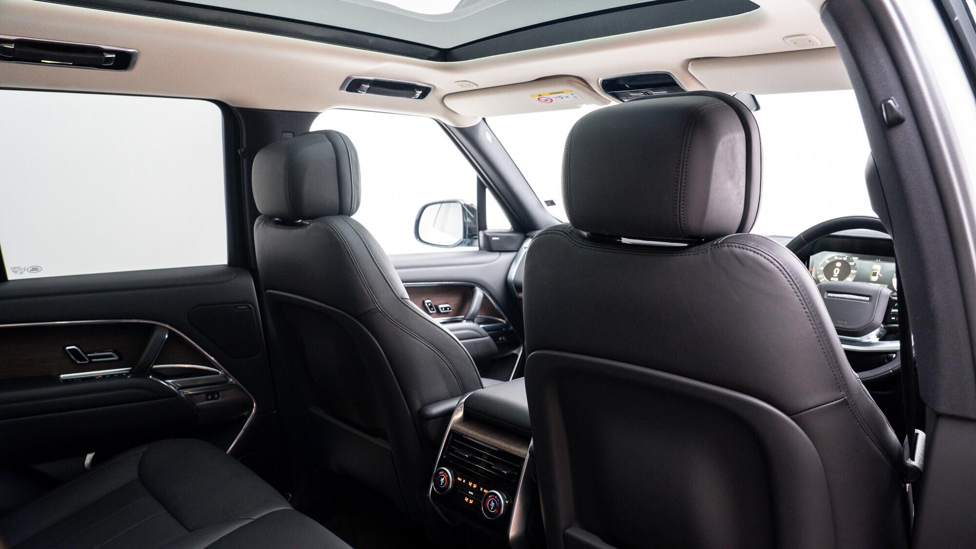 Land Rover Range Rover view 19