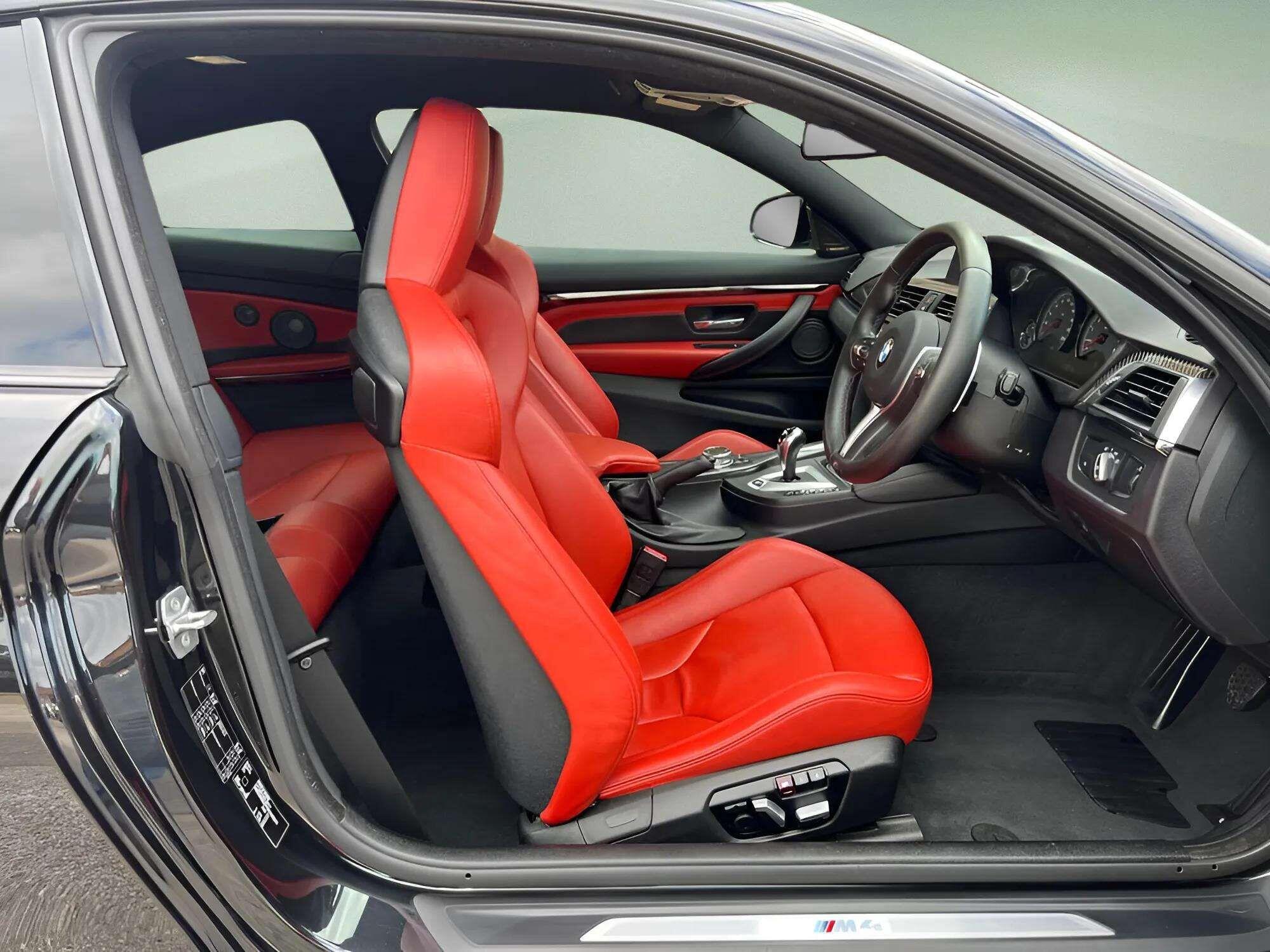 BMW M4 view 13