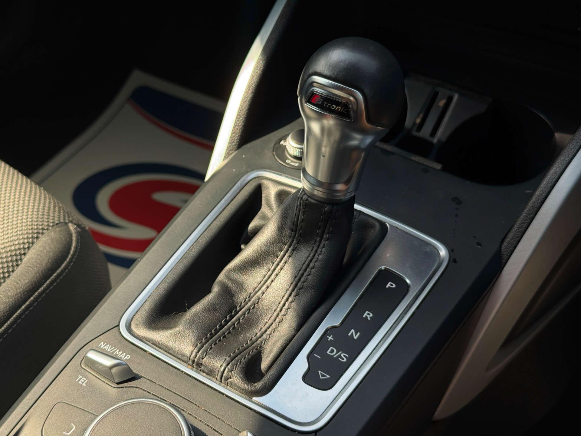Audi Q2 view 64