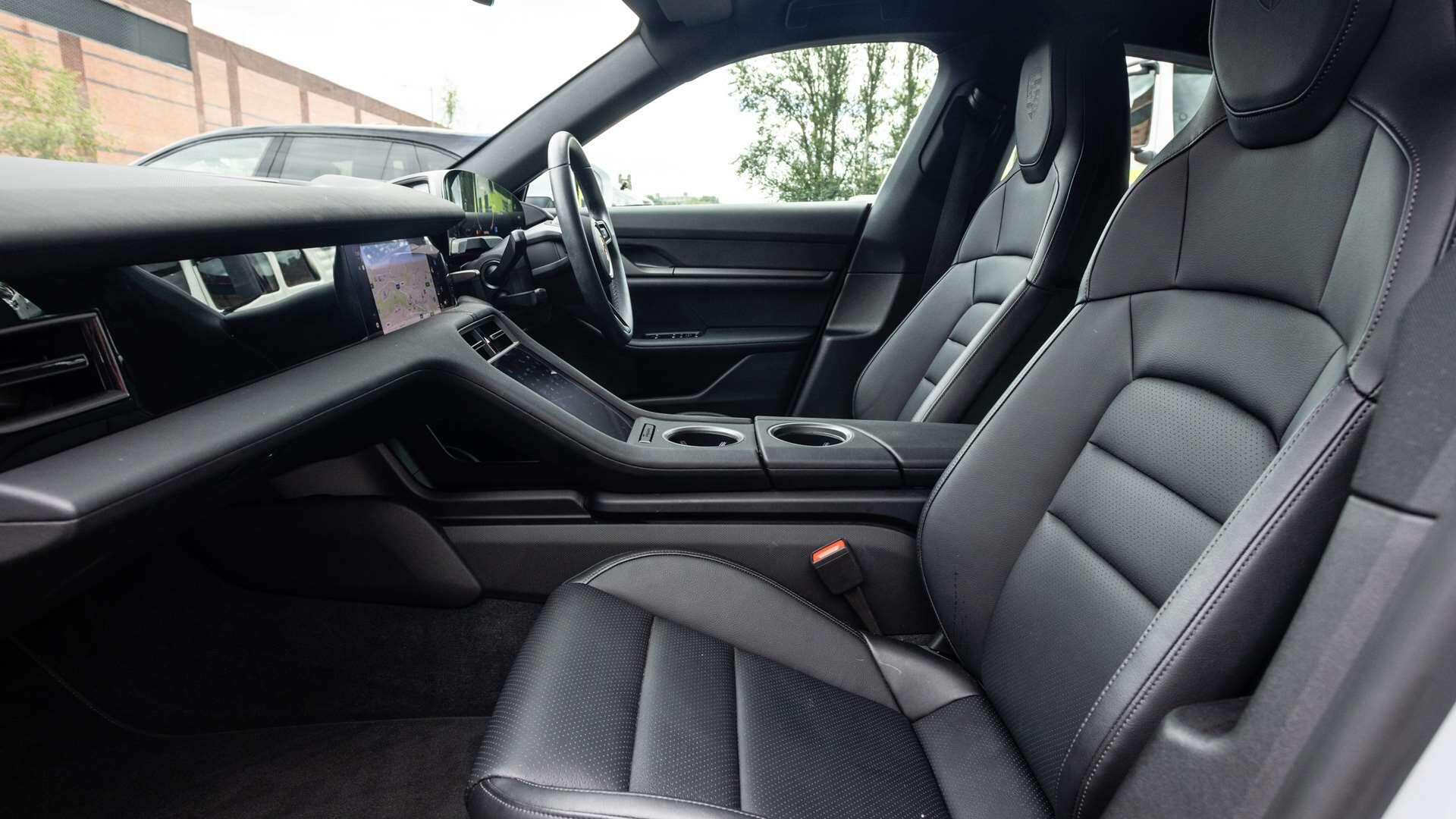 Porsche Taycan view 13