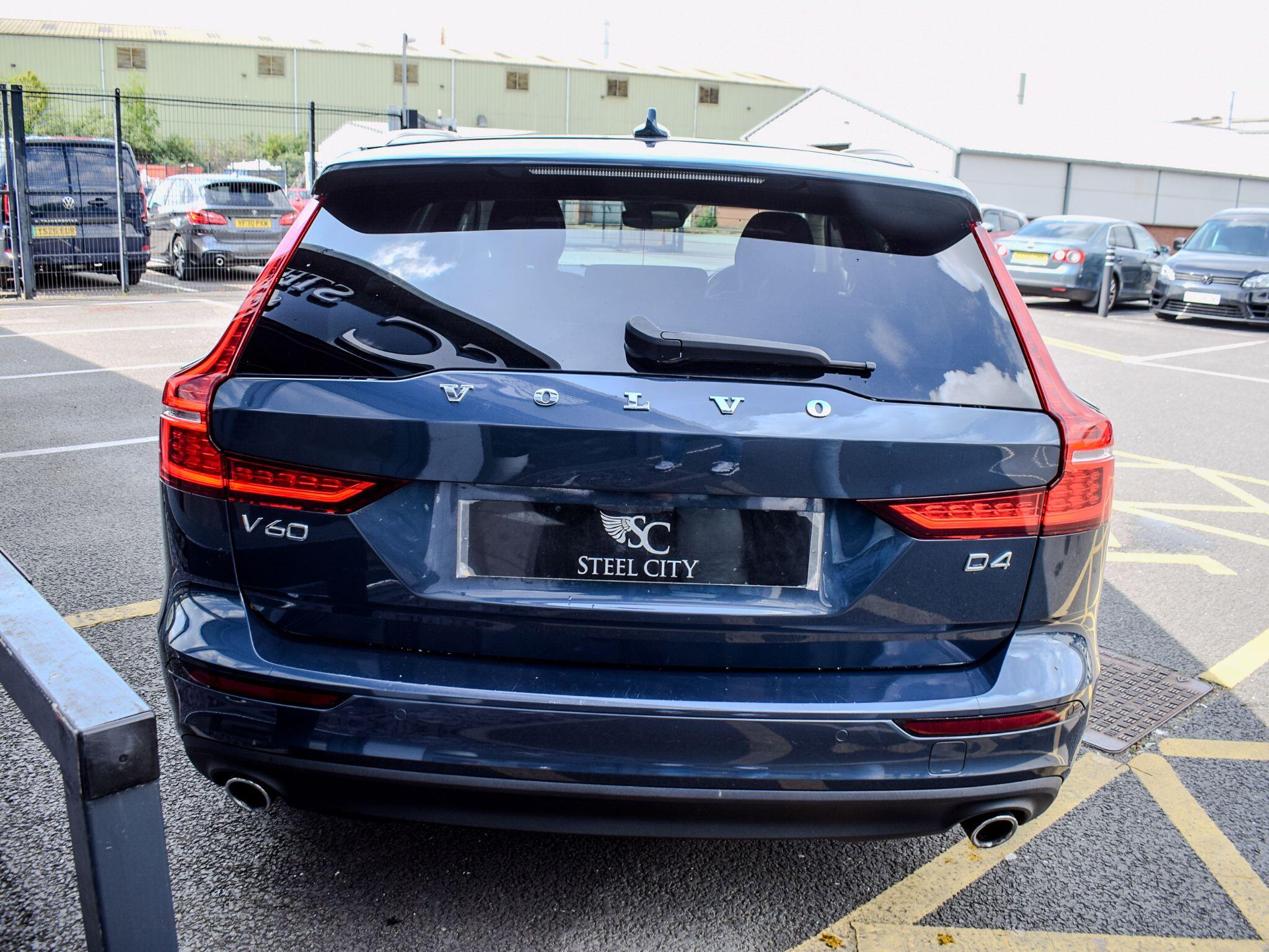 Volvo V60 view 7