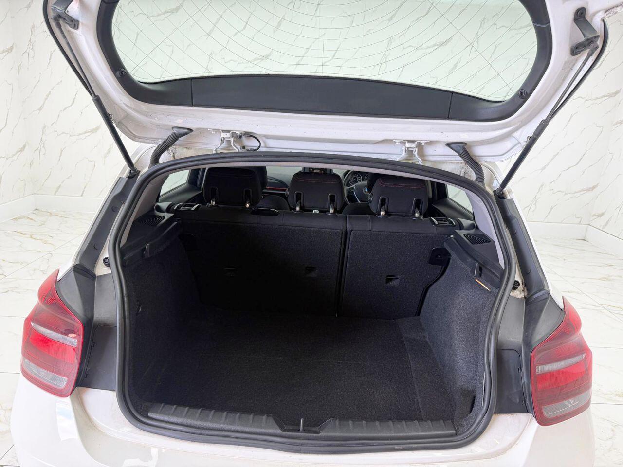 BMW 1 Series view 20