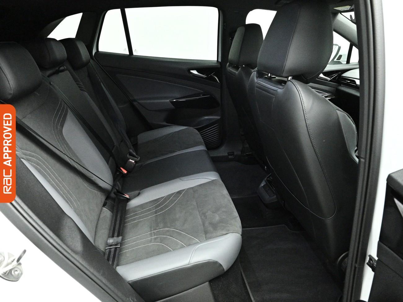 Volkswagen Id.4 view 13