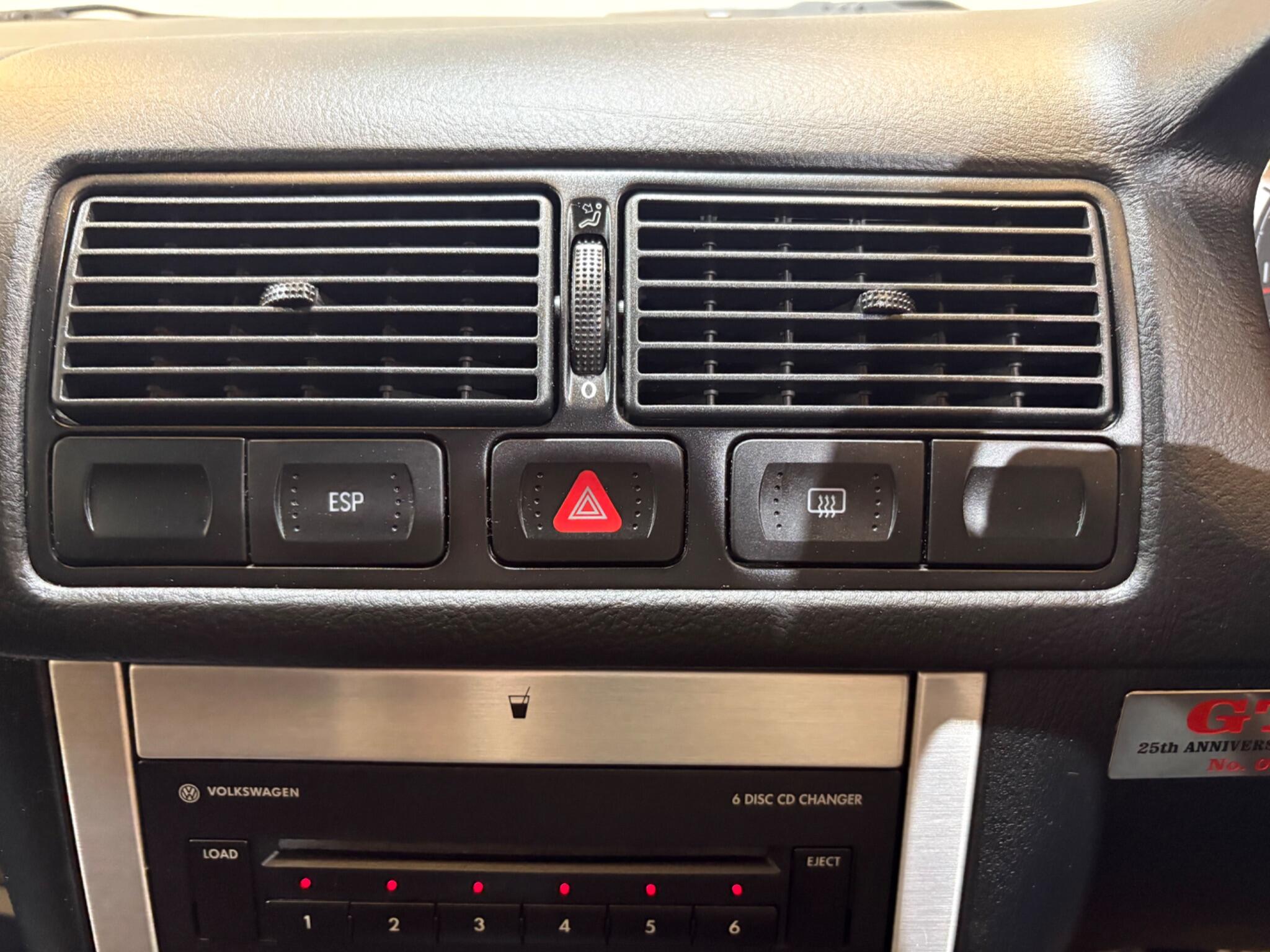 Volkswagen Golf view 28