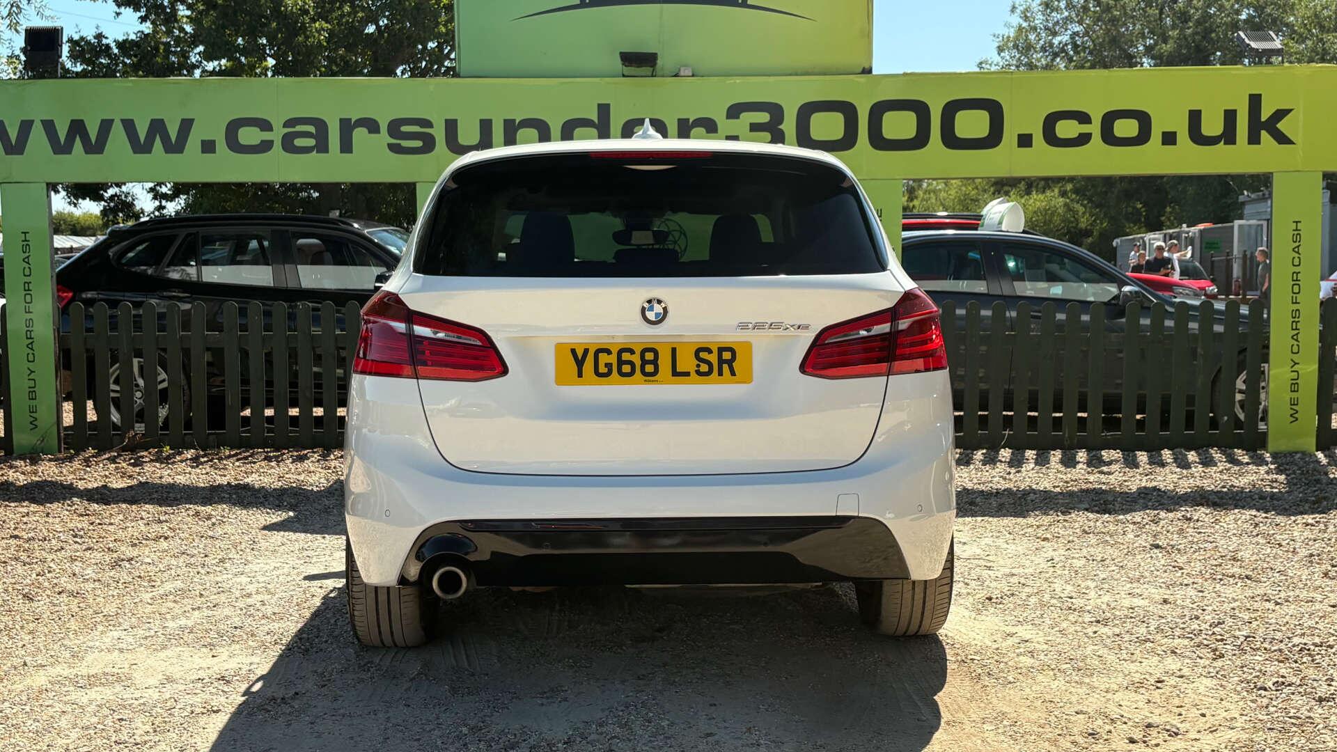 BMW 2 Series view 5