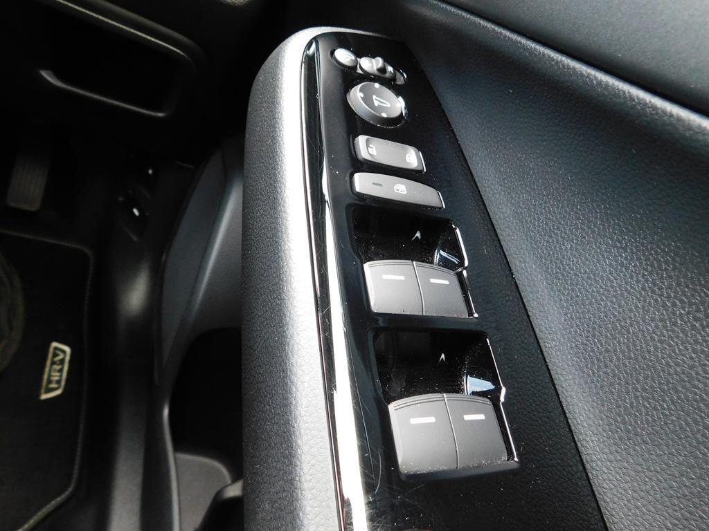 HR-V