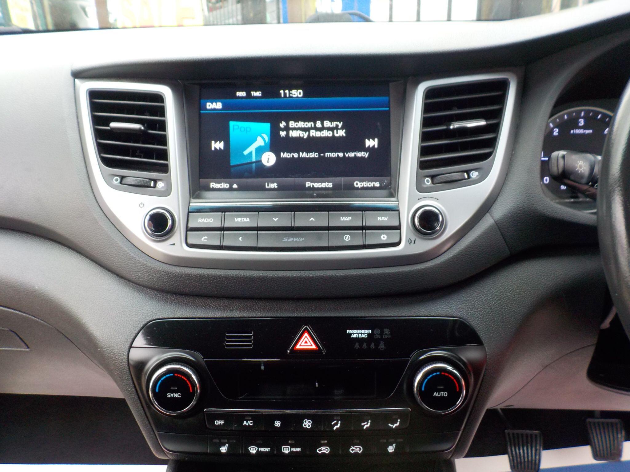 Hyundai TUCSON 1.7 CRDi Blue Drive SE Nav Euro 6 (s/s) 5dr