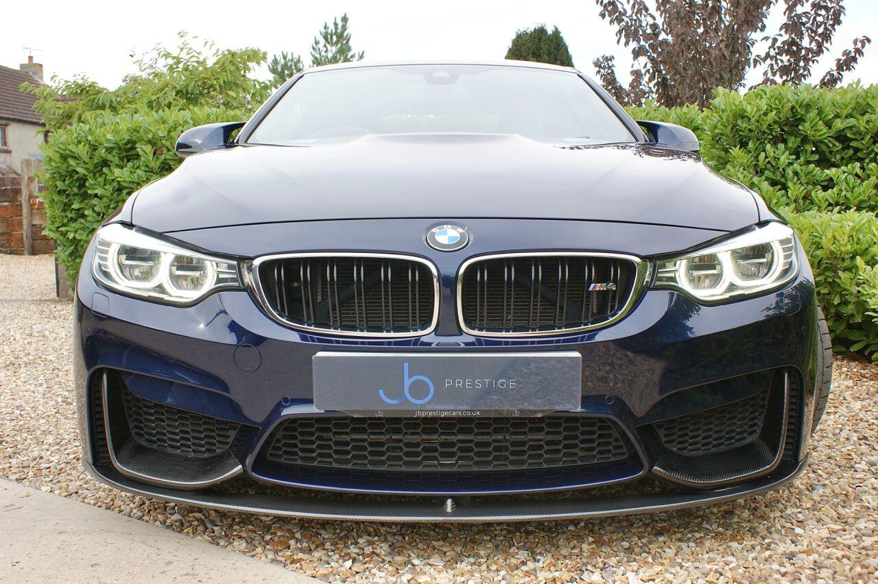 BMW M4 view 6