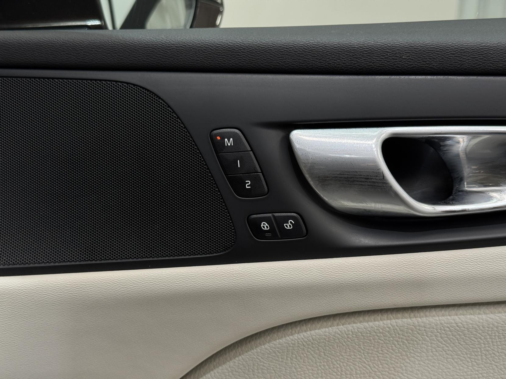 Volvo V60 view 42
