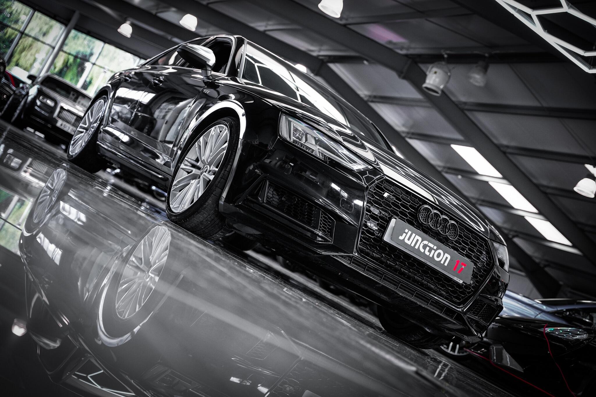 Audi S4 view 32