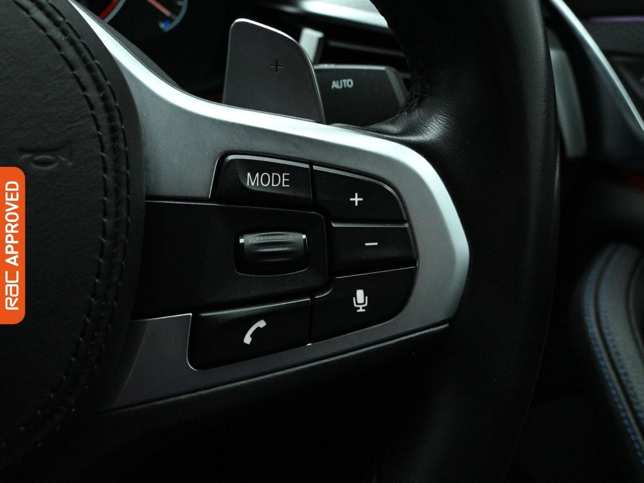 BMW 5 Series view 26