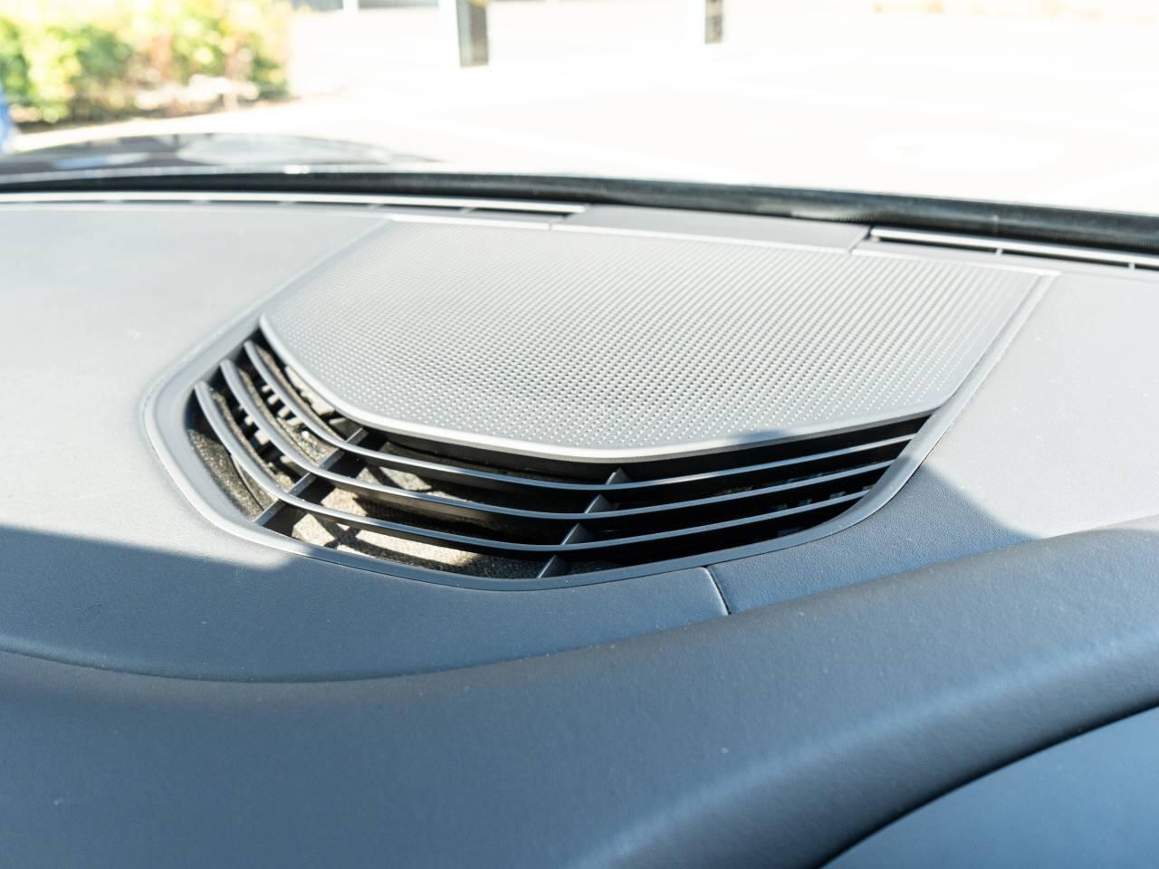 Porsche Taycan view 42