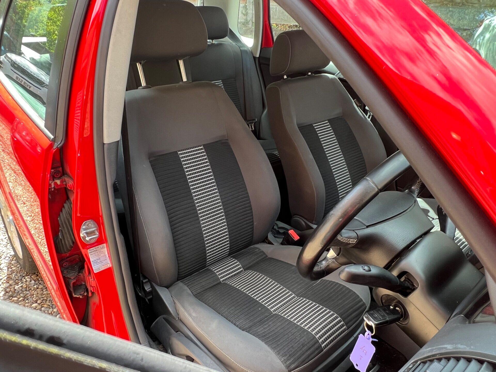 Volkswagen Polo view 20