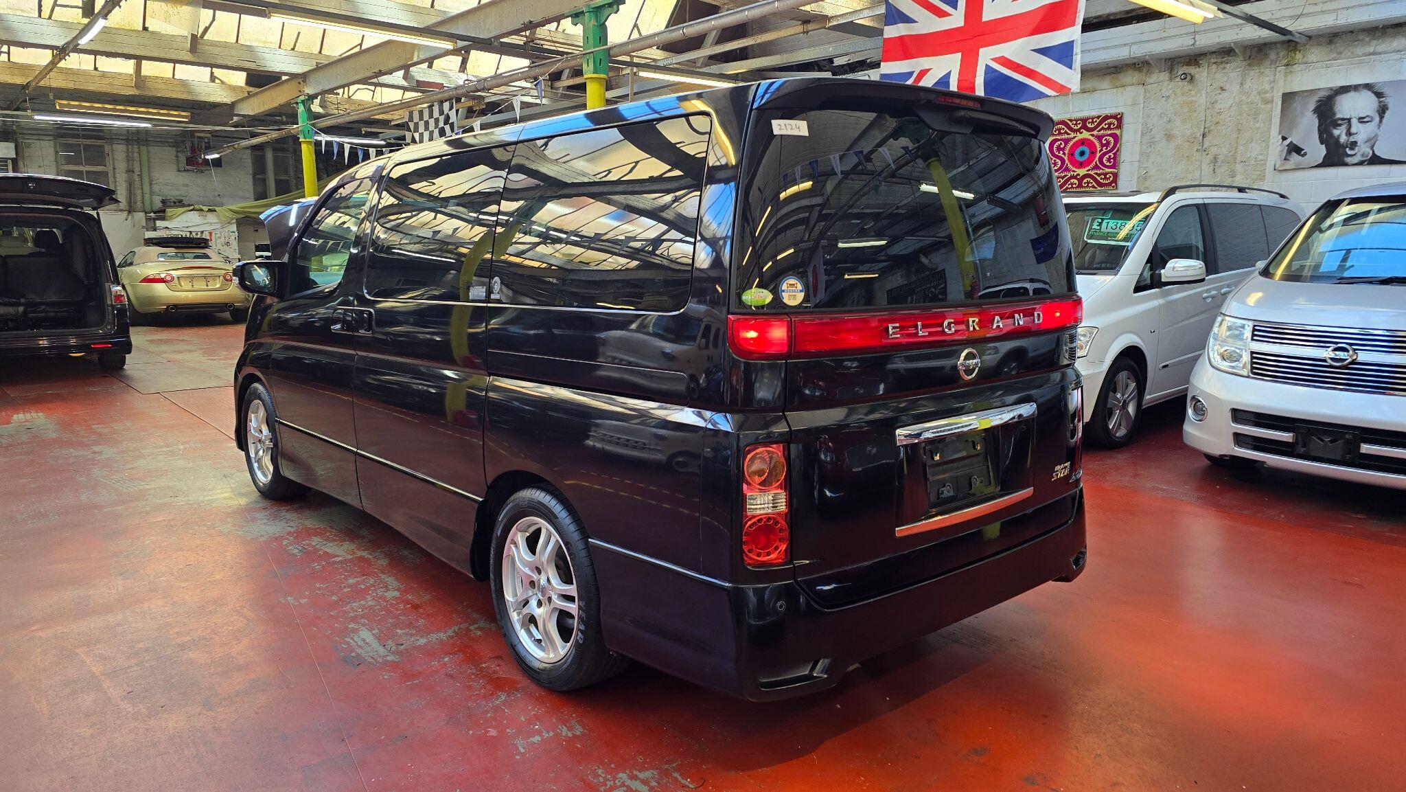 Nissan Elgrand view 42