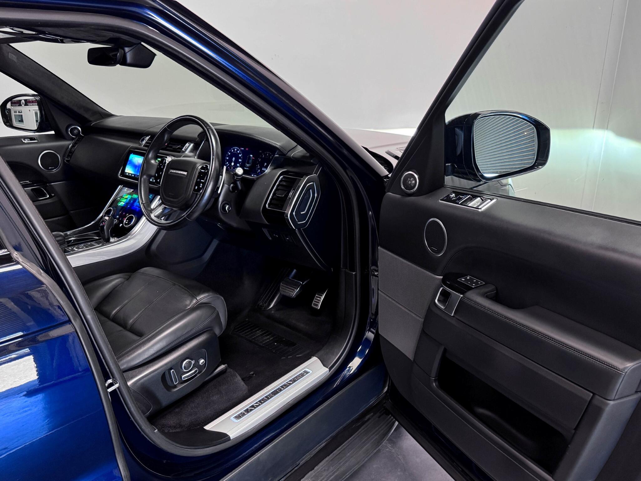 Land Rover Range Rover Sport view 30