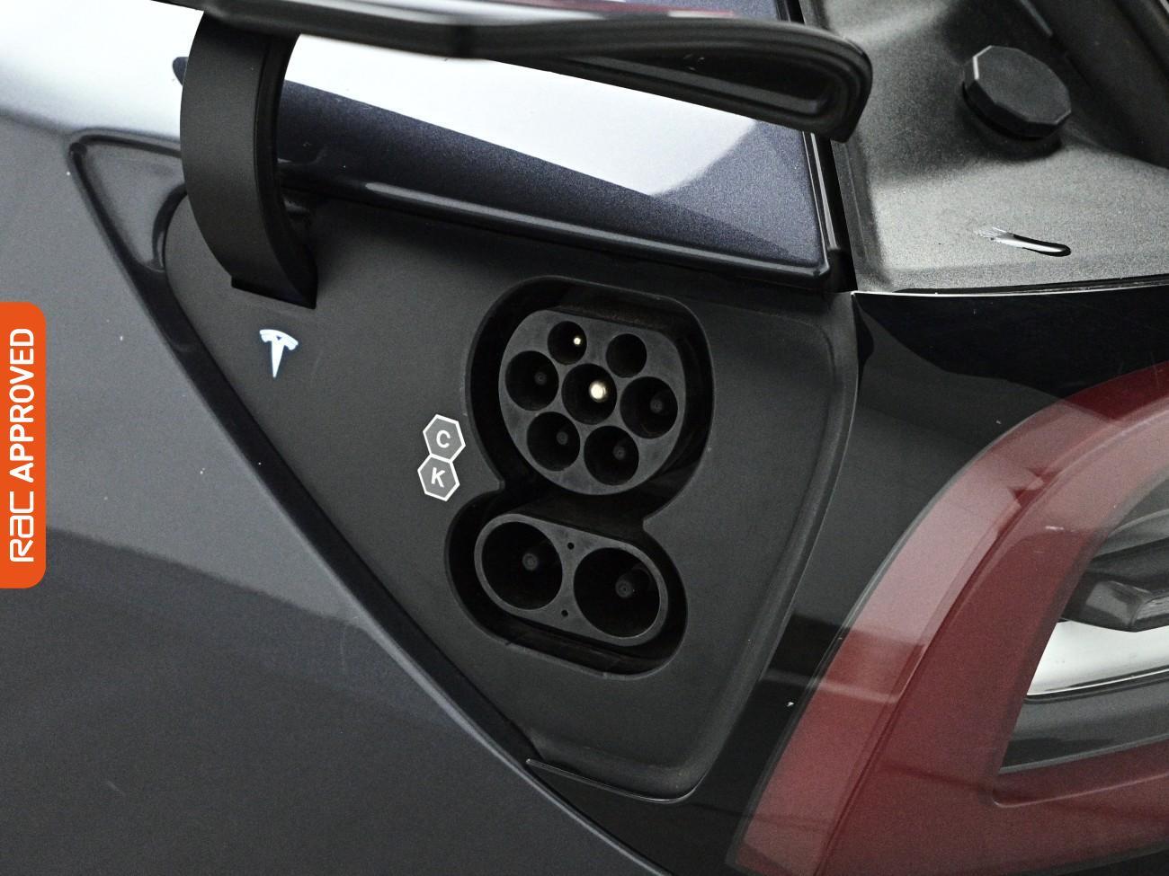 Tesla Model 3 view 25