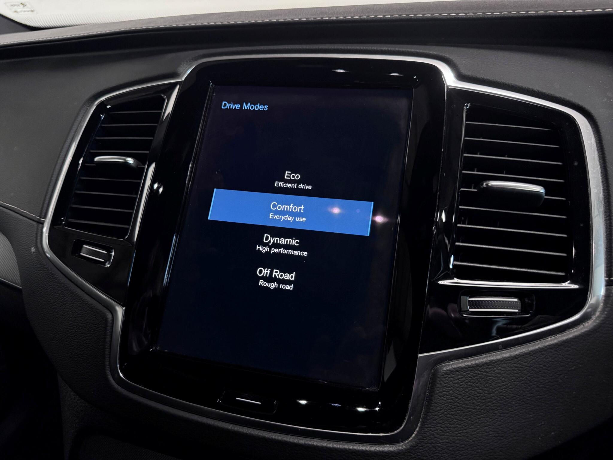 Volvo XC90 view 54