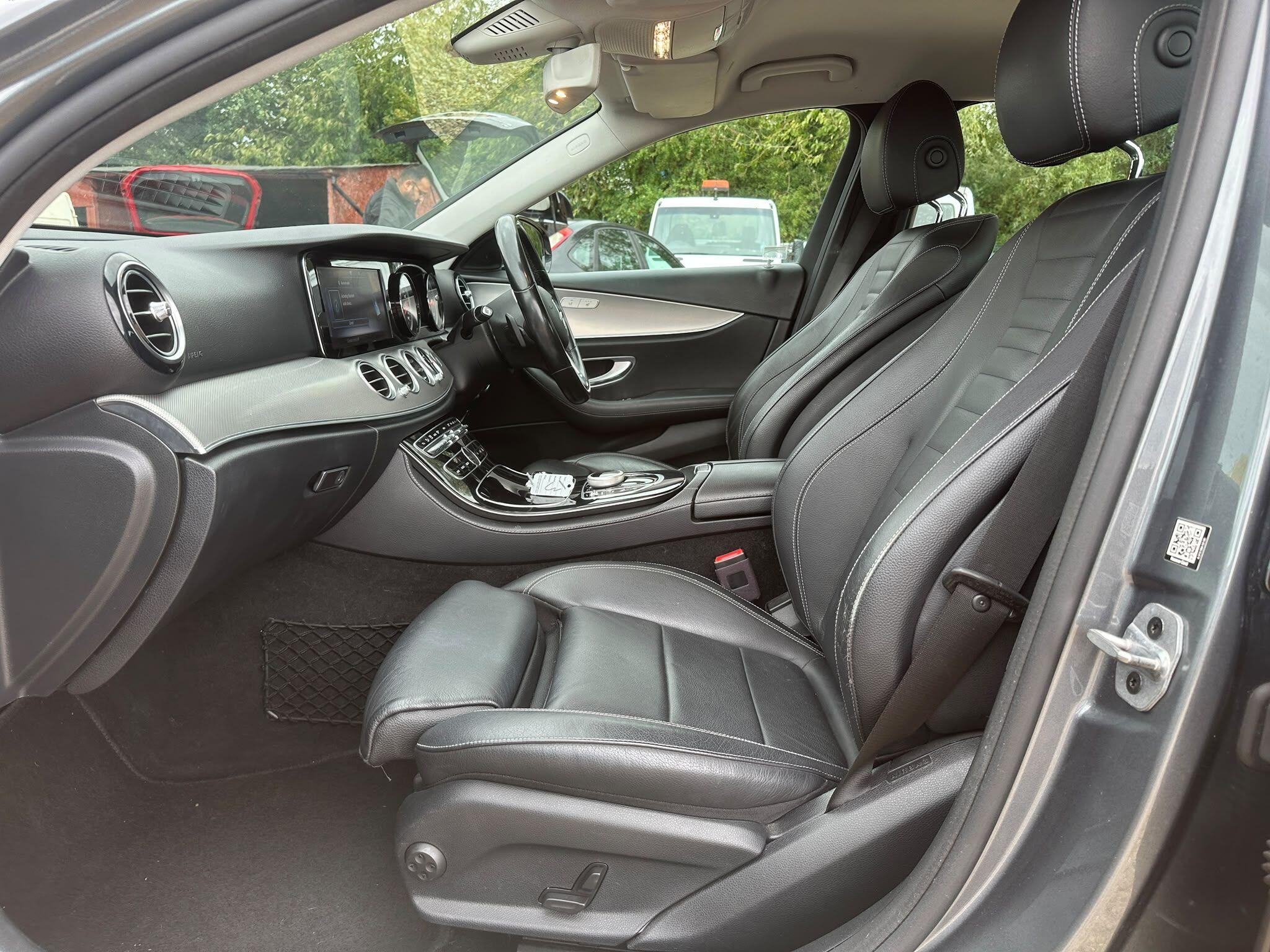 Mercedes-Benz E Class view 9