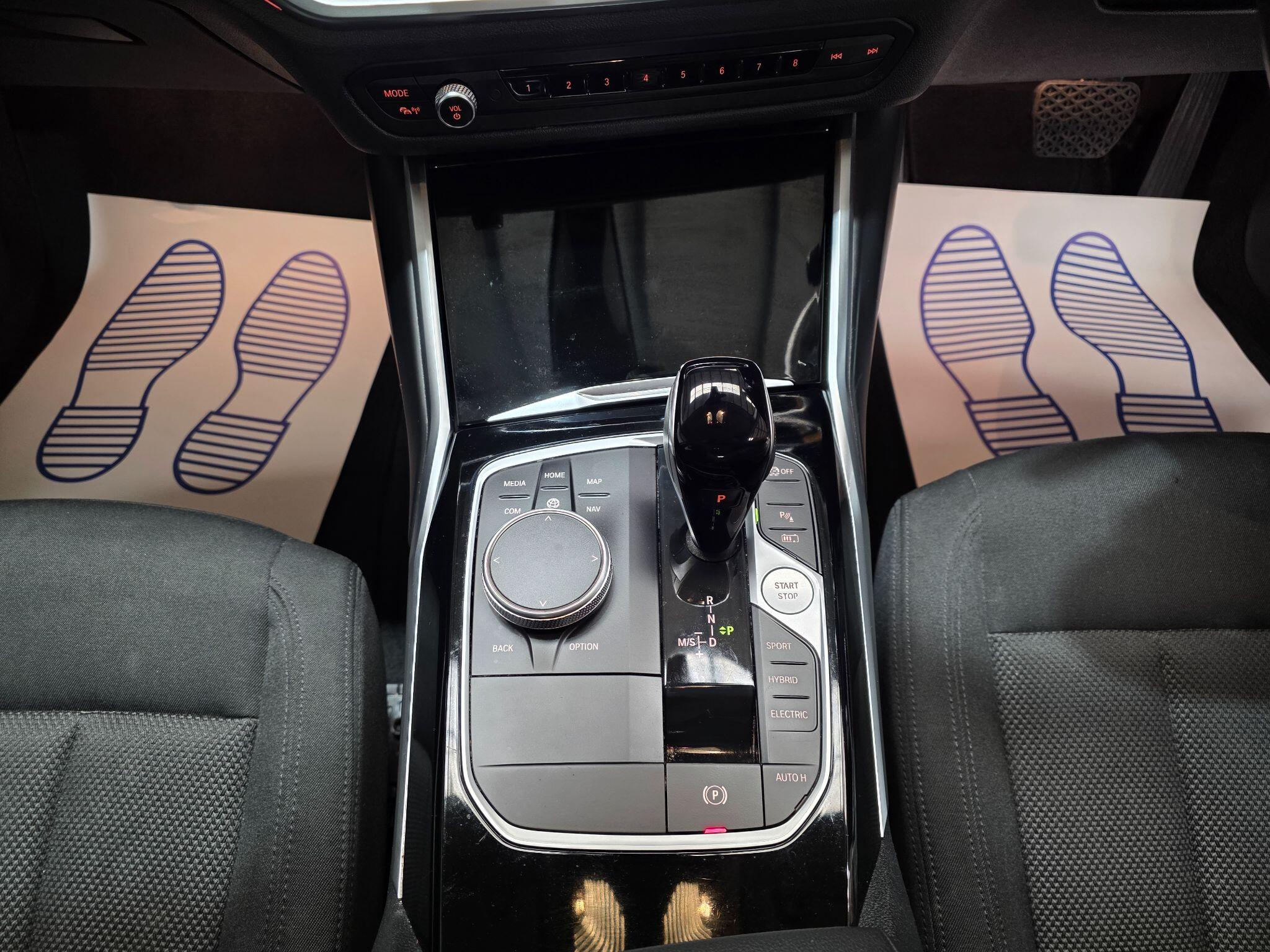 BMW 3 Series view 12