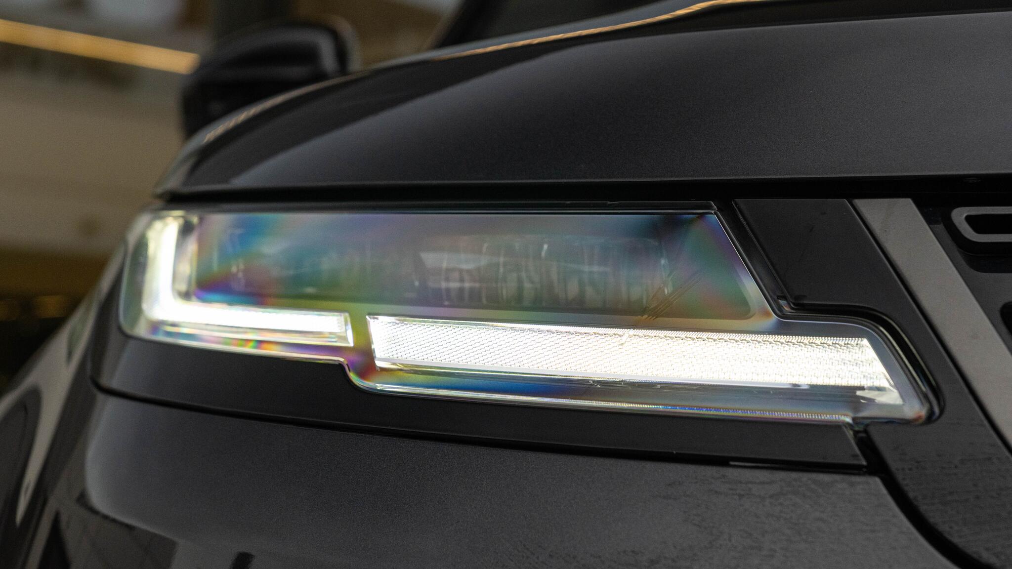 Land Rover Range Rover Evoque view 43