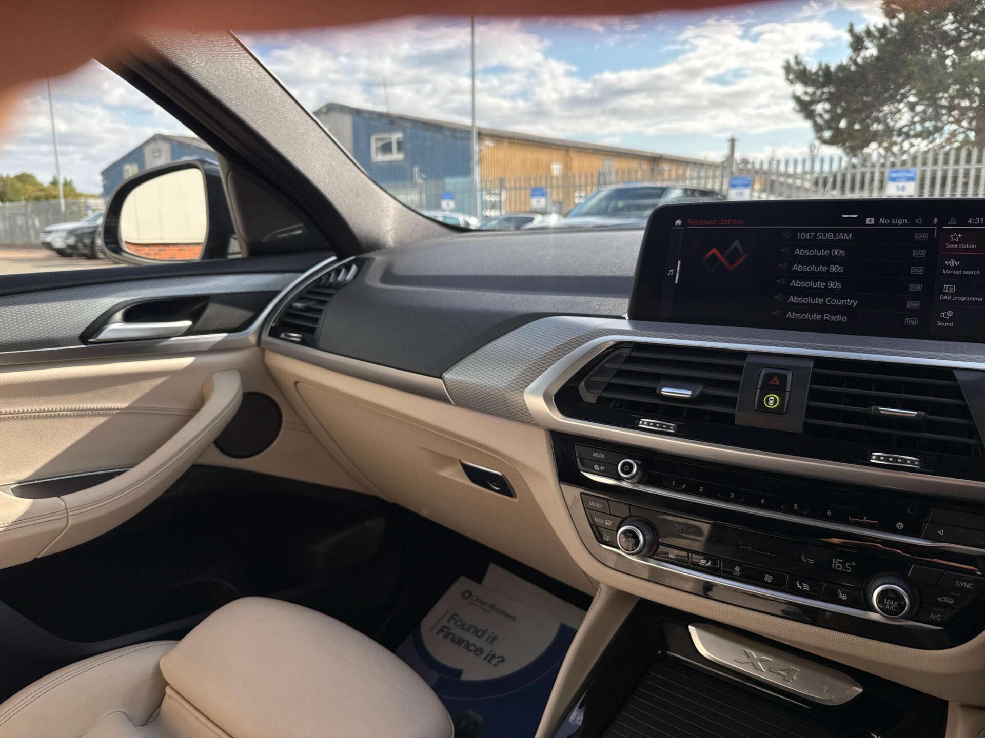 BMW X4 view 62